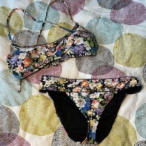 ⭐️ Lucky Brand Floral Bikini Set